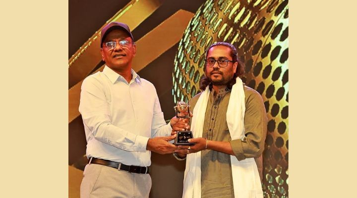 সম্মাননা’প্রাপ্তিতে উচ্ছ্বসিত তারেক আনন্দ